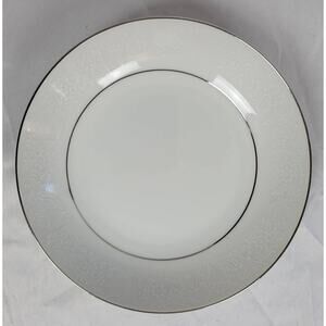 Crown Victoria Lovelace 5.5" China Bowl